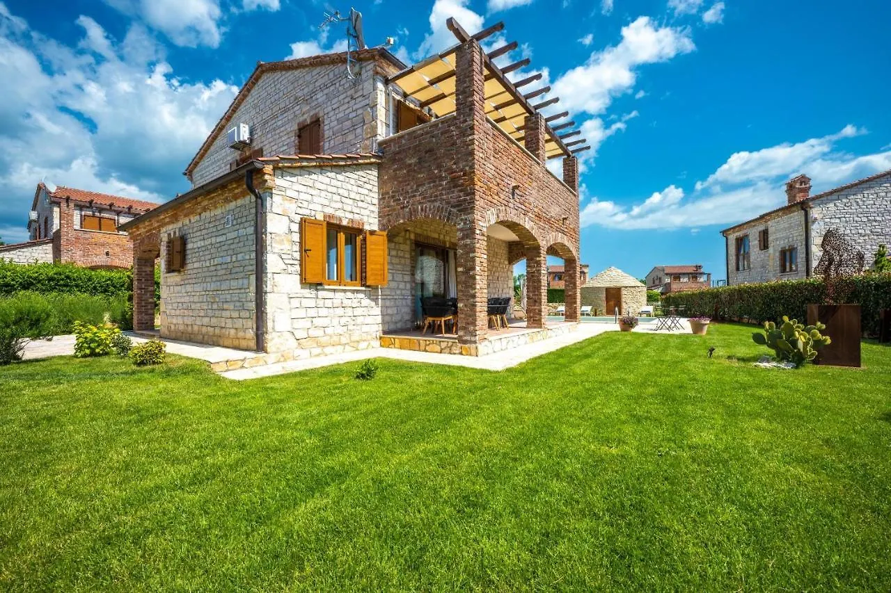Paradise Villas Istria Svetvinčenat 0*,